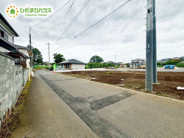 野田市清水635　新築戸建　F号棟の前面道路含む現地写真|接道：南側5m公道
