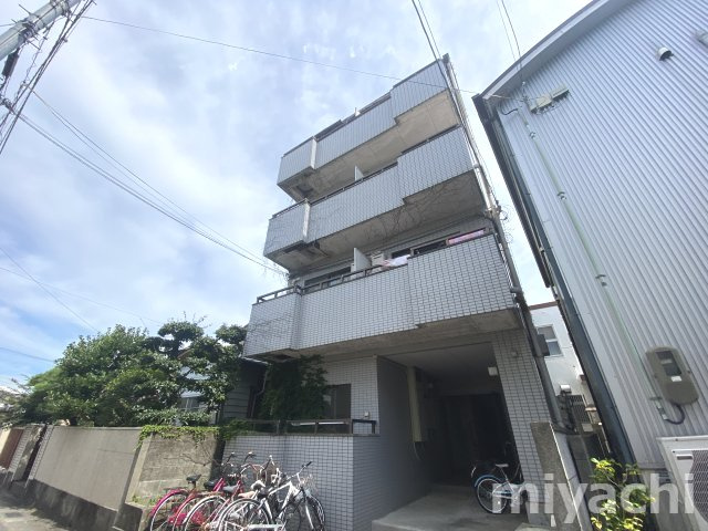 シティハイツ助任の外観