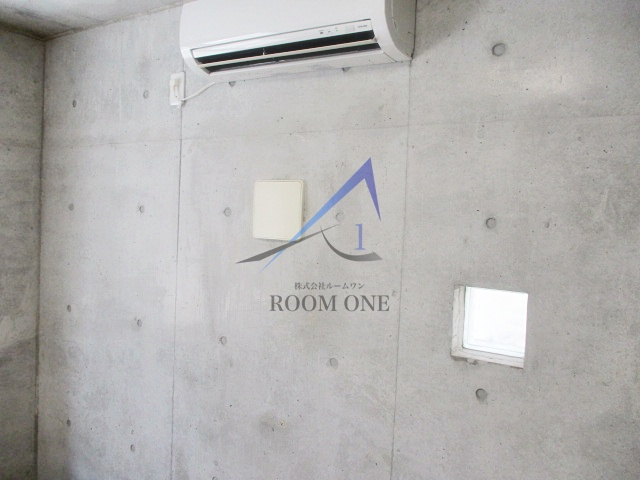 ＭＩＮＡＭＩ－ＫＡＭＡＴＡ　ＲＥＳＩＤＥＮＣＥ