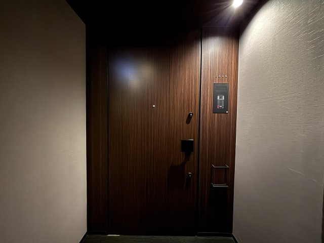 グランドメゾン白金の杜ザ・タワーの玄関