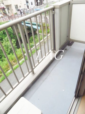 【バルコニー】 | クレフラスト馬橋 | バルコニーです。