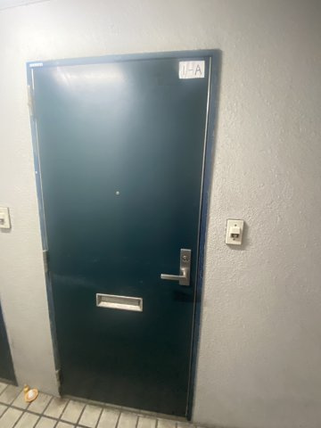 JP小坂の玄関