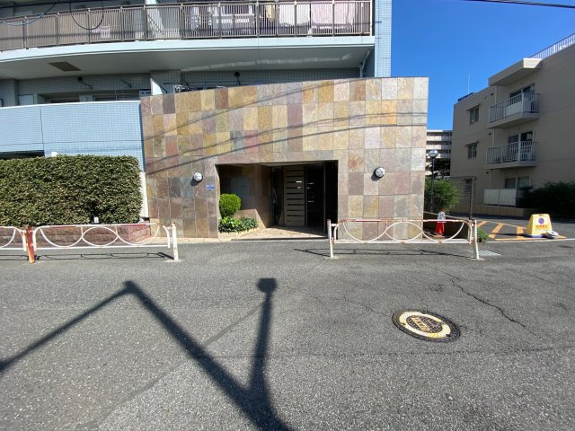 グリーンパーク東日本橋スクエアのエントランス