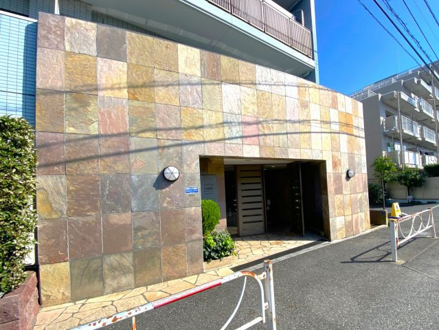 グリーンパーク東日本橋スクエアのエントランス