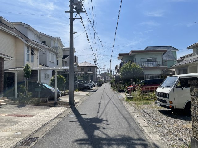 【前面道路含む現地写真】の画像