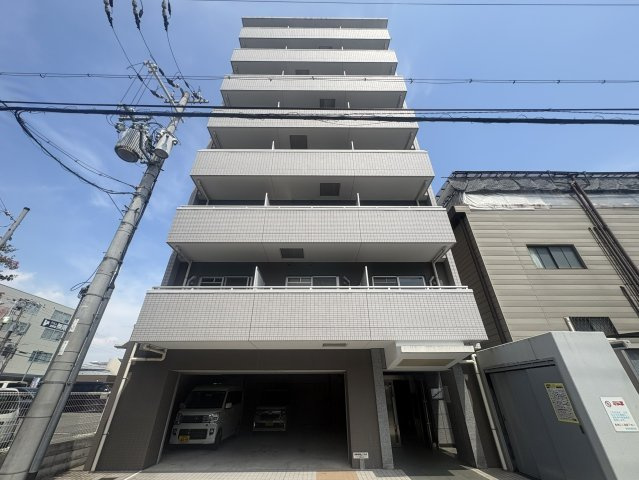 ビスタ江坂東の外観