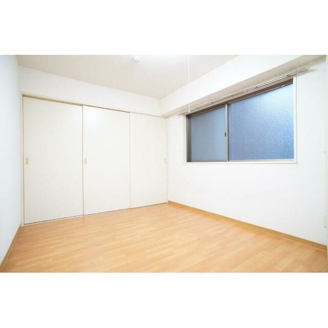 シャトー梅ヶ丘の寝室