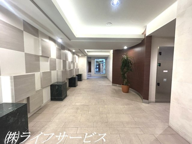 【エントランス】 | ワコーレ西宮けやき通り | エントランスホール