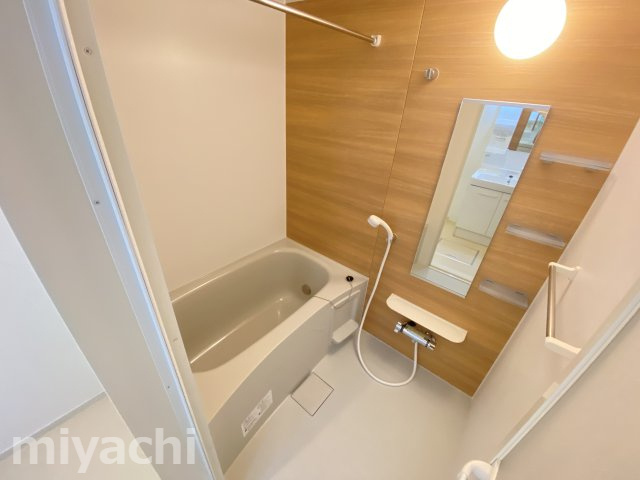 ロータス南島田Ｃの浴室