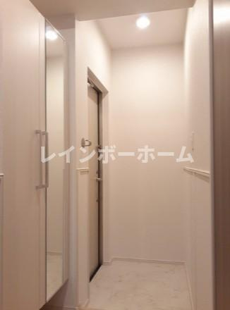 アロッジオ　ラッフィナートの玄関