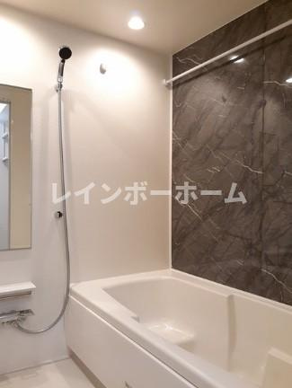 アロッジオ　ラッフィナートの浴室