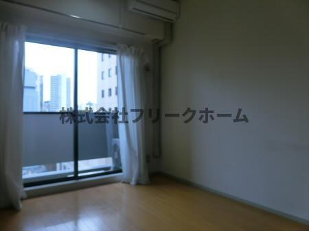武蔵野市中町１丁目の賃貸マンションの居間・リビング