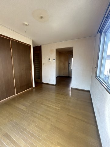 滝山タウンハウスの居間・リビング