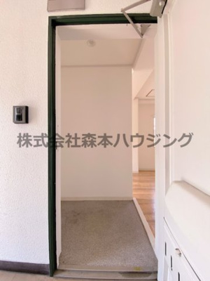 【内装】 | 　ロイヤル萱島本町 | 内装は落ち着いています