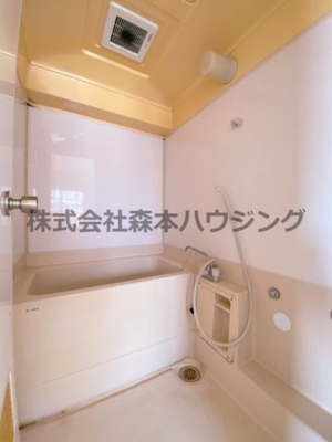 【浴室】 | 　ロイヤル萱島本町 | ゆったり過ごせるお風呂です