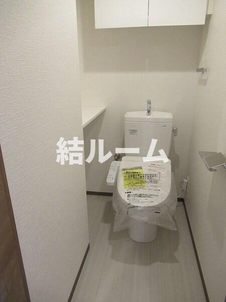 練馬区小竹町２丁目の賃貸マンションのトイレ