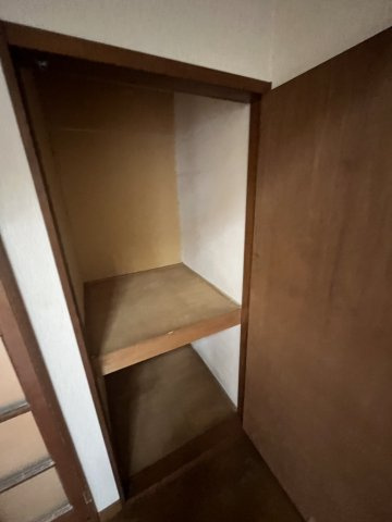 フローラル調布の収納|※別号室参考写真です