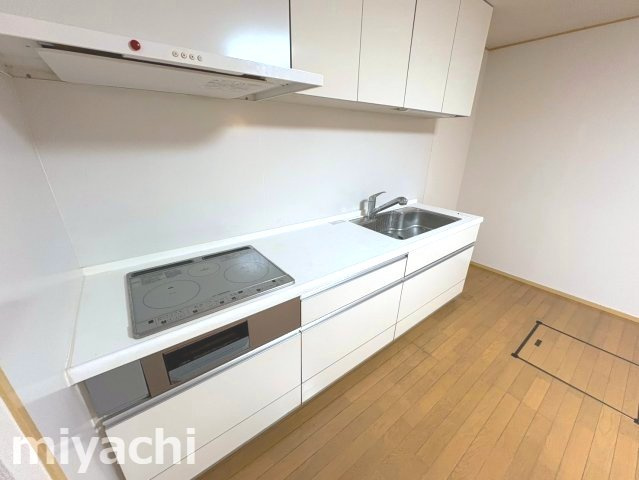 グランディール末広のキッチン