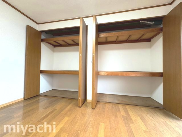 グランディール末広の収納