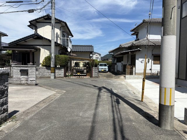 LiveleGarden.s小倉南区田原新町1丁目第四の前面道路含む現地写真|前面道路約4.1mで、毎日の車の出し入れも安心です。