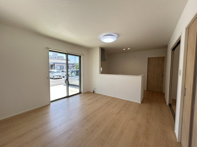 吉野川市鴨島町鴨島中古戸建の居間・リビング