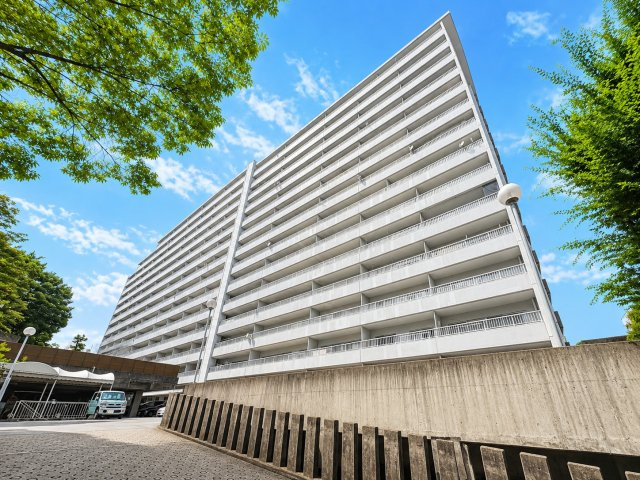虹ヶ丘マンション本館