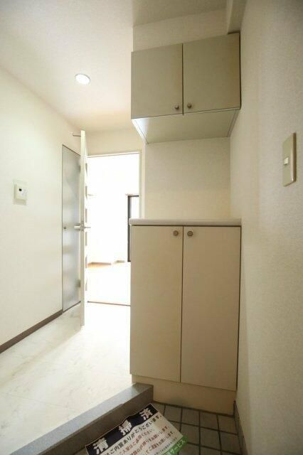 シティコープ目白の玄関