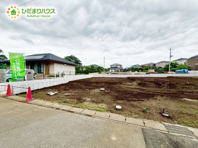野田市清水635　新築戸建　D号棟の前面道路含む現地写真|接道：南側5m公道