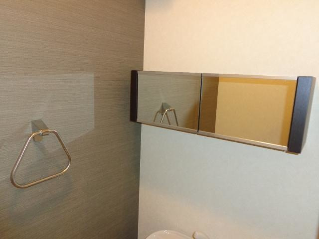 ☆トイレ上部収納☆