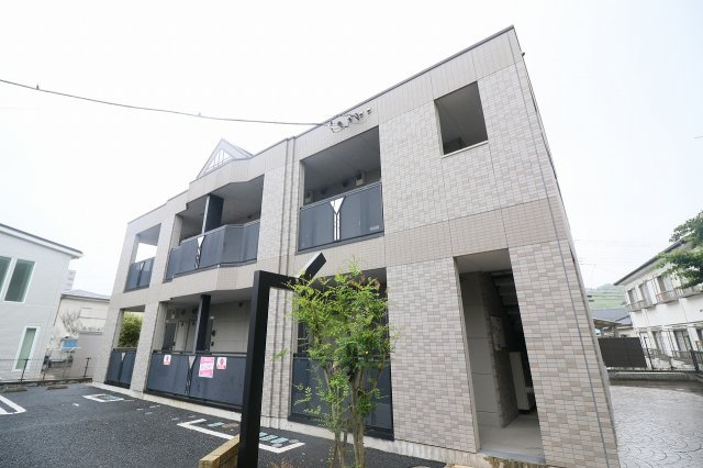 ☆高耐震鉄骨造の2階建て☆