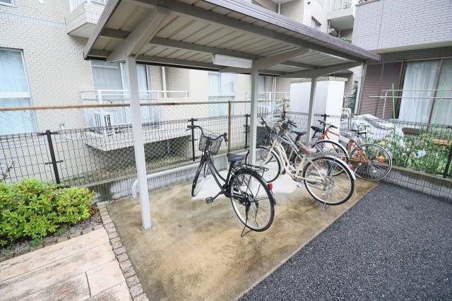 ☆屋根付き駐輪場☆