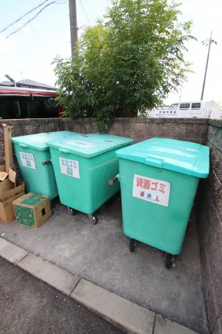 【その他共用部分】 | オースター1番館 | 敷地内ゴミ捨場