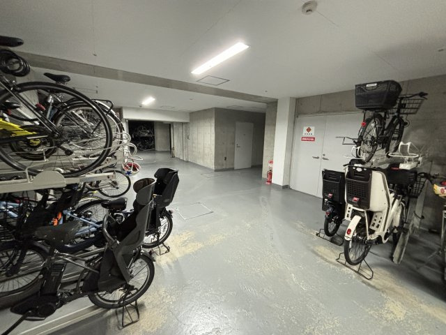 地下1階にある駐輪場です。