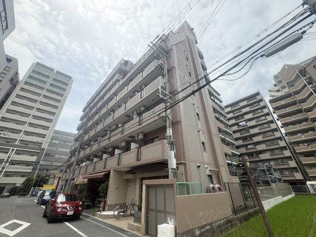 グランドステージ江坂の外観