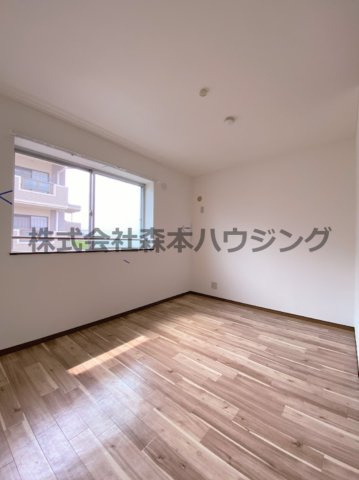【洋室】 | 　メイコータウンⅡ | ※同タイプ別室の写真を使用しています。
　設備内容や内装色調など相違がある場合は実際のお部屋の現状優先となります。