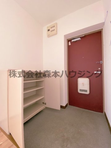 【収納】 | 　メイコータウンⅡ | ※同タイプ別室の写真を使用しています。
　設備内容や内装色調など相違がある場合は実際のお部屋の現状優先となります。