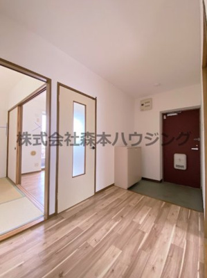 【内装】 | 　メイコータウンⅡ | ※同タイプ別室の写真を使用しています。
　設備内容や内装色調など相違がある場合は実際のお部屋の現状優先となります。