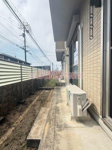 カーサ　マローン　A棟のバルコニー|別号室のお写真です
