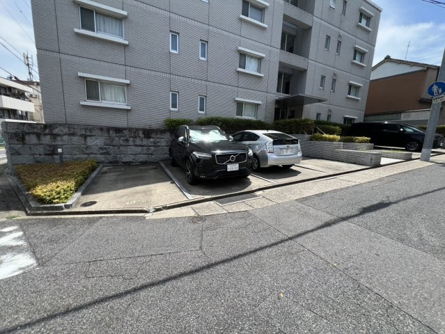 御棚町Ｈｉｌｌｓの駐車場