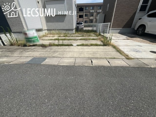姫路市青山西3丁目／中古戸建の駐車場
