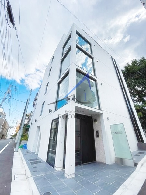 ＣＯＣＯＣＵＢＥ北千住のエントランス|エントランスです。