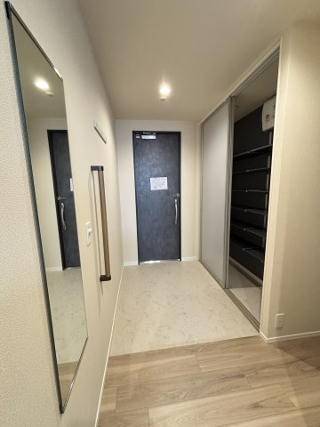 領家プライムコートⅡの玄関
