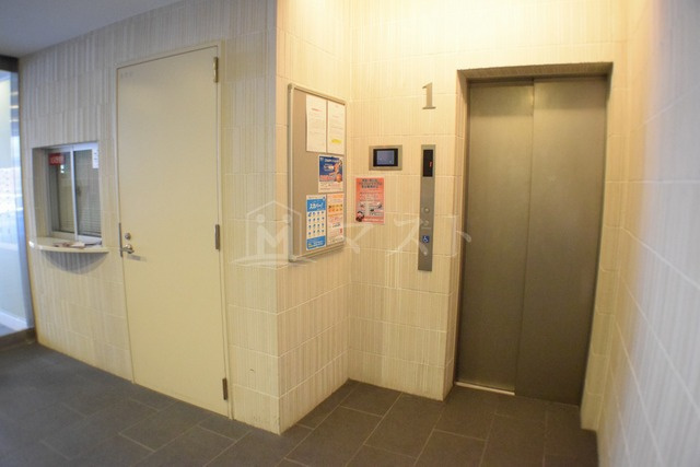 ミヤレジデンス新町の外観