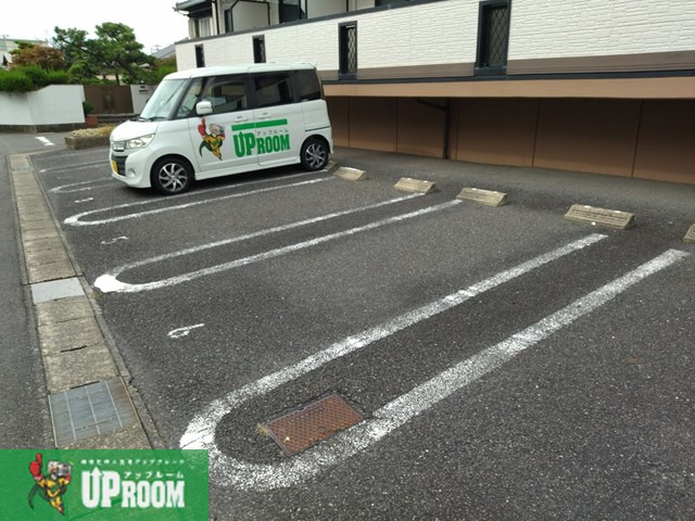 Espoir2の駐車場