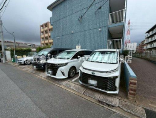 西船グリーンマンションの駐車場