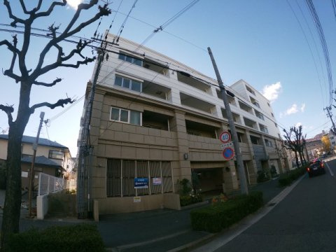 西宮市津門西口町の賃貸マンションの外観