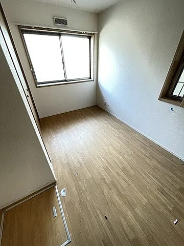 西宮市神垣町のアパートの居間・リビング