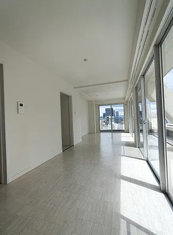 神戸市中央区北野町４丁目の賃貸マンションの居間・リビング