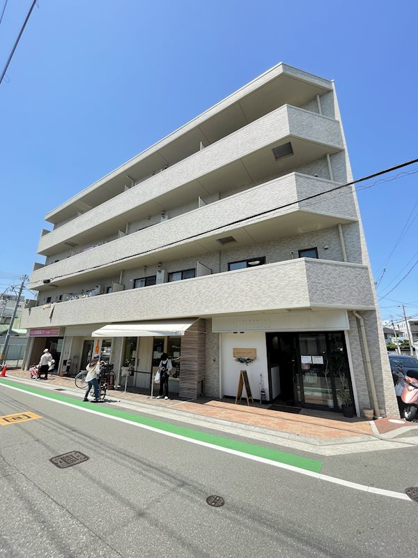 西宮市今津山中町の賃貸マンション