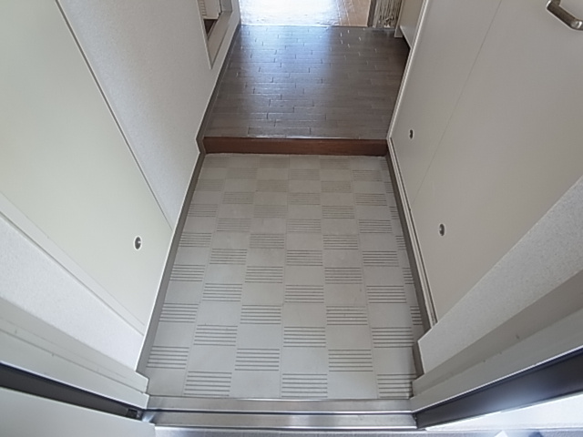 神戸市東灘区本庄町１丁目の賃貸マンションの玄関